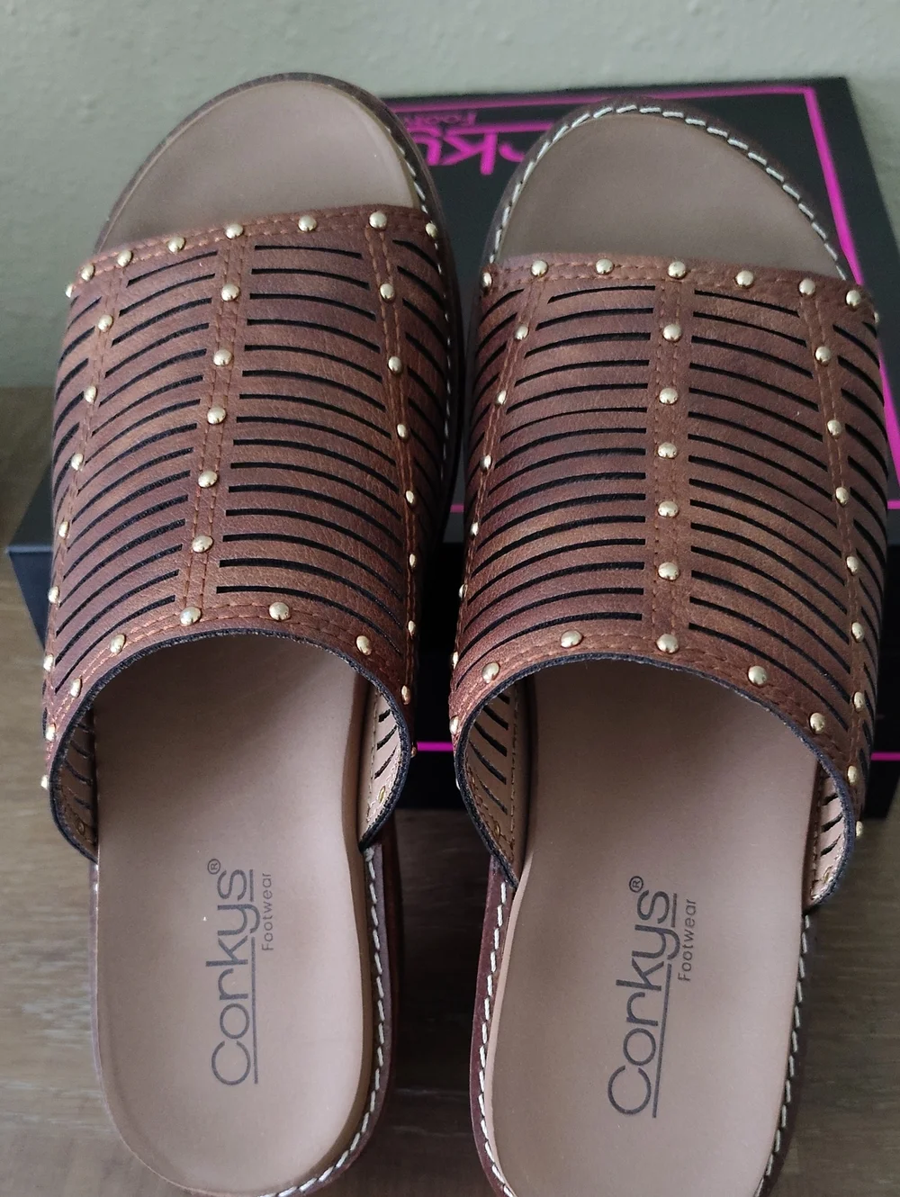 NIB Corkys Much Better Bourbon Size 7 Wedges Never Worn Tried On Only